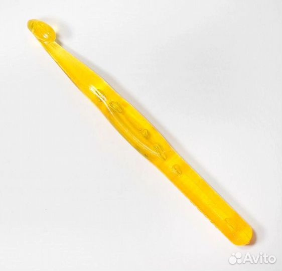 Спицы, крючки и инструменты для вязания