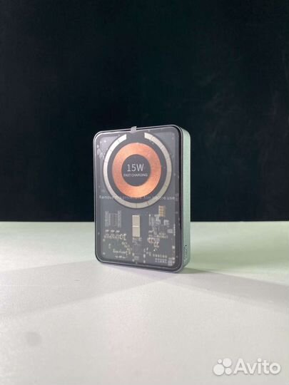 Power bank с прозрачной крышкой - Магнитный