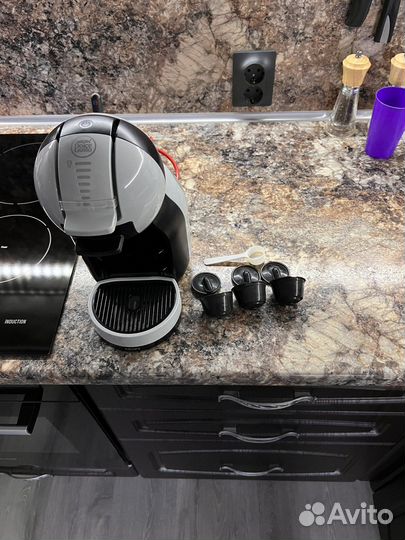 Кофеварка капсульная dolce gusto