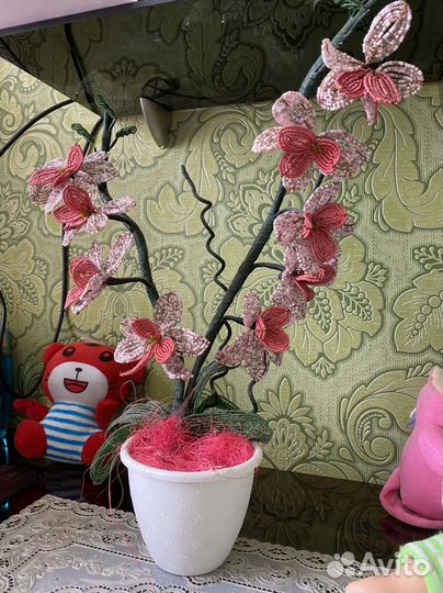 Цветы из бисера