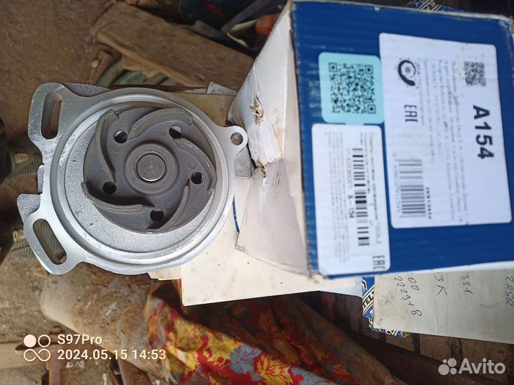 Водяной насос Audi VW