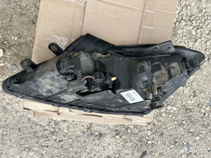 Фара правая Kia Ceed