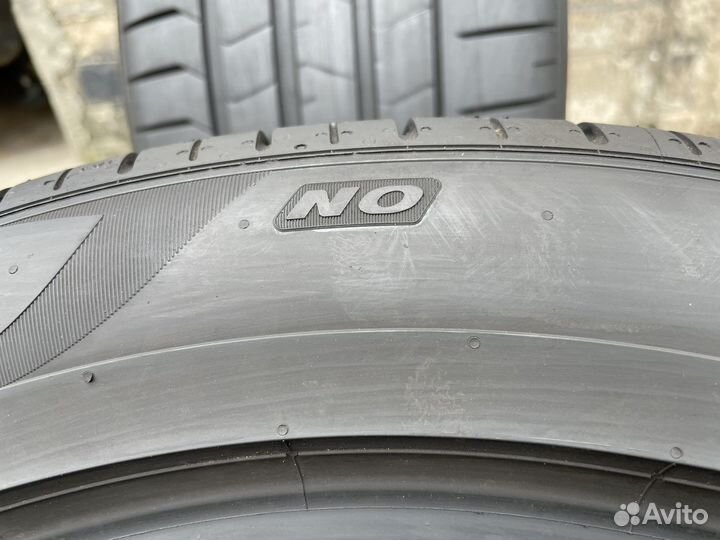 Pirelli P Zero PZ4 295/40 R19