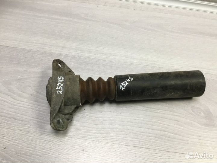 Опора амортизатора задняя левая Volkswagen Golf