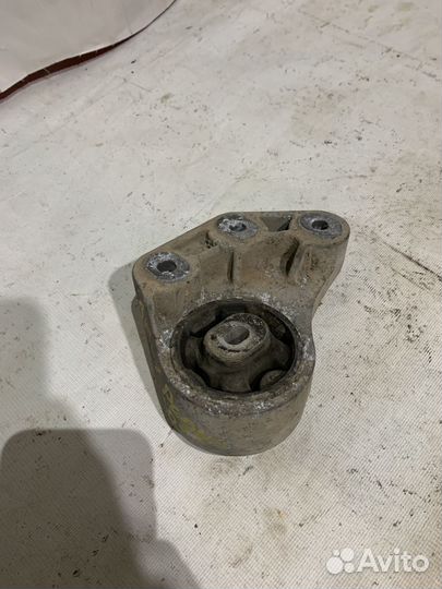 Опора заднего редуктора Audi A6 C6