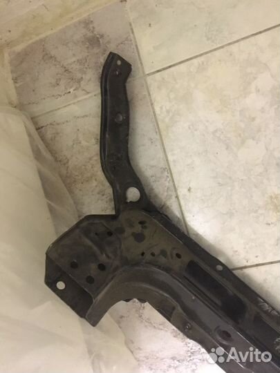 Панель передняя верхняя Hyundai Santa Fe 3