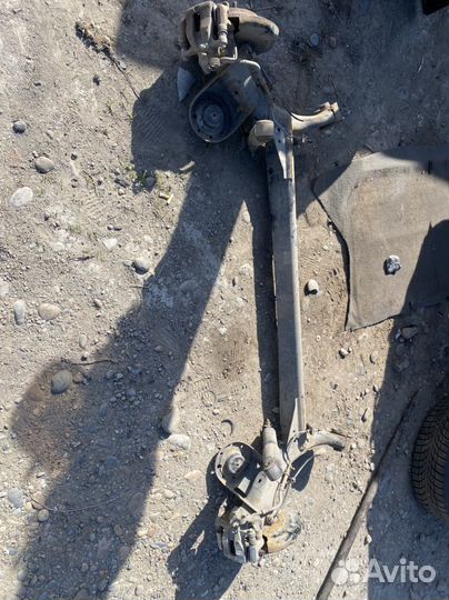 Задняя балка на hyundai solaris 2014