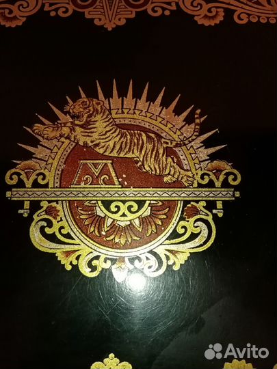 Швейная машинка Golden Tiger антикварная