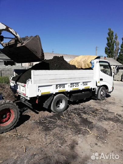 Земля- чернозем перегной с доставкой от 1 куба
