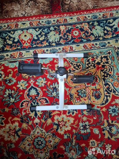 Тренажер для ног