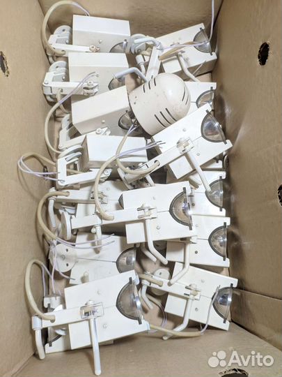 Светильник поворотный для витрин и интерьера