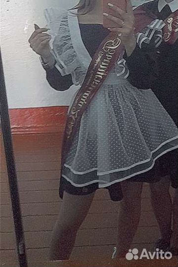 Белый школьный фартук