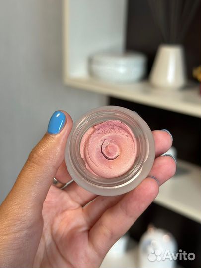 Кремовые тени Guerlain Divinora