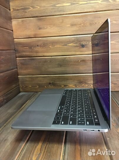 Apple macbook pro 13 2018 i7 16gb 1tb