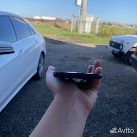 Samsung Galaxy J5 Prime, 2/16 ГБ