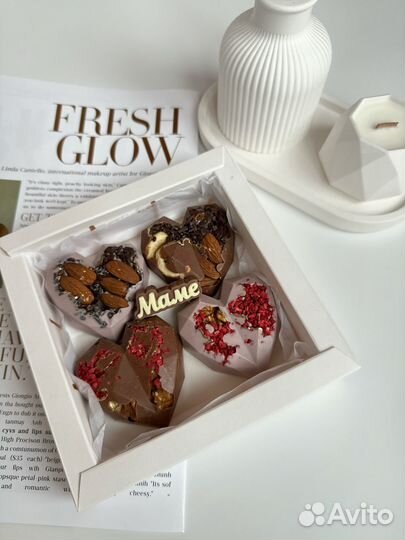 Шоколадный подарок для мамы клубника в шоколаде