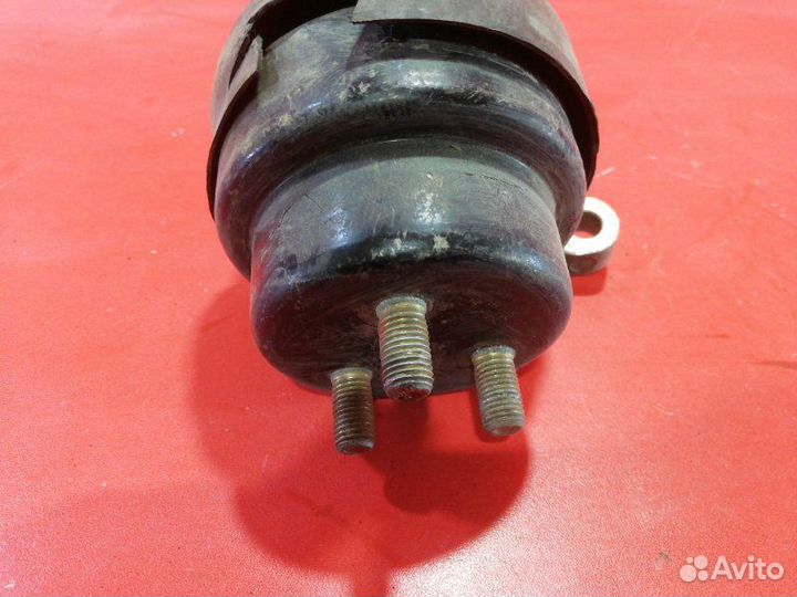 Подушка двигателя задняя Toyota Altezza GXE10