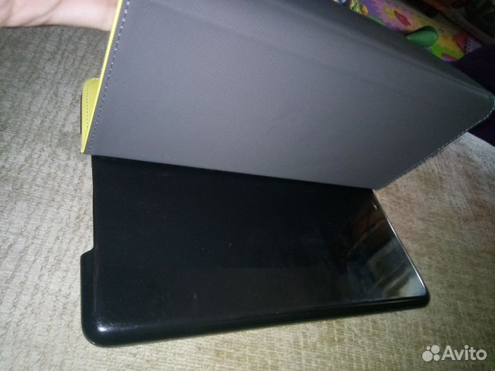 Чехол на планшет новый