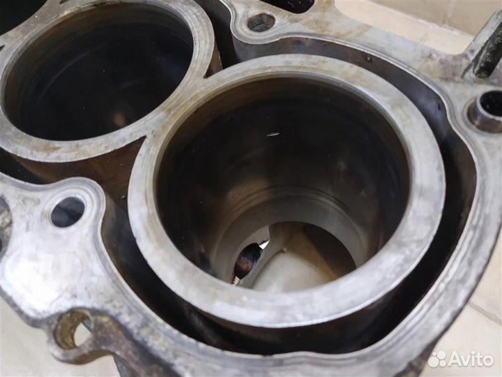 Блок цилиндров Toyota RAV4 A30 2007