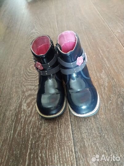 Ботинки демисезонные на девочку, 25 р