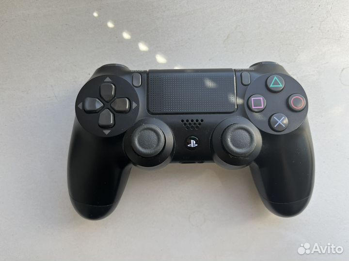 Геймпад Sony DualShock 4 - Черный (Оригинал)