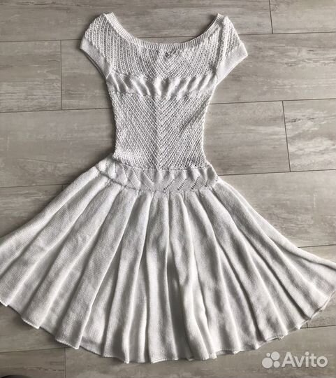 Вязаное летнее платье туника на пляж