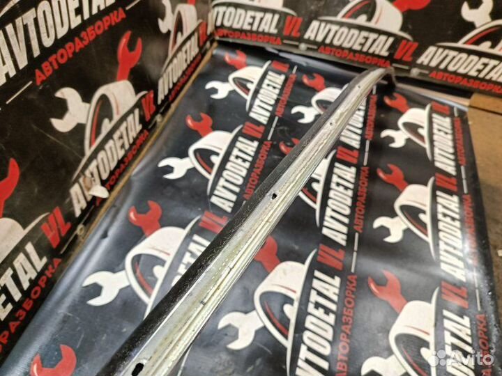 Молдинг кузова правый Volkswagen Passat B5 Plus