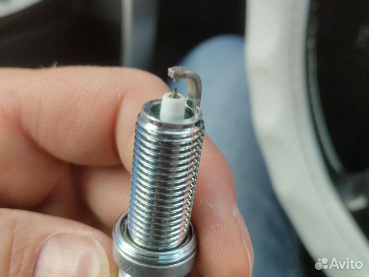 Свечи зажигания Nissan 22401-JA01B