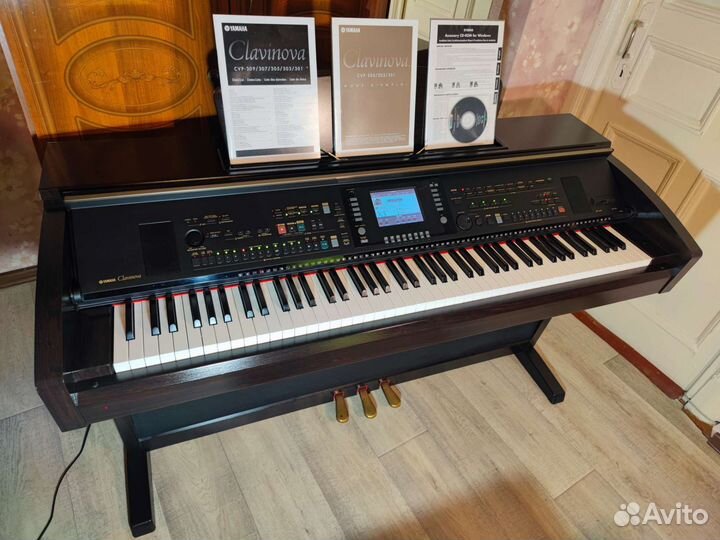 Цифровое пианино Yamaha CVP-305
