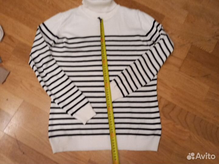 Новые женские водолазки/свитера 44-46размер