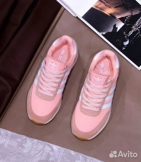 Кроссовки женские Adidas iniki (36-41)