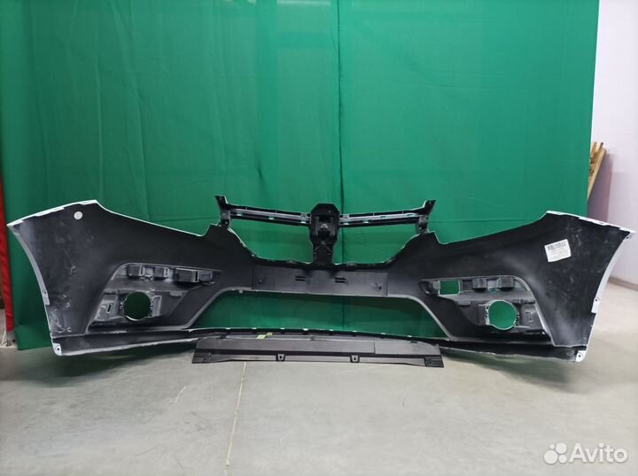 Бампер передний Рено Логан