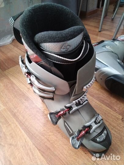 Горнолыжные ботинки