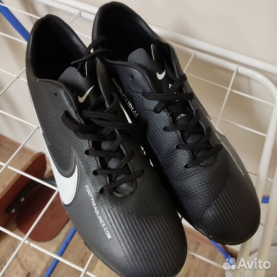 Кроссовки nike спортивные