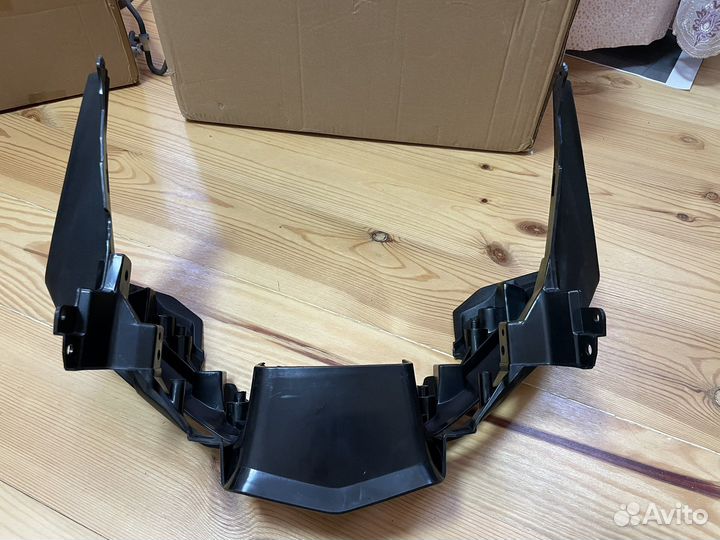 Передний пластик yzf-r1 2015-2018