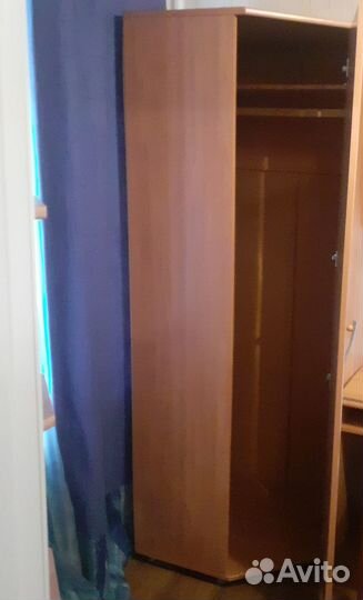 Продам шкаф угловой, вместительный