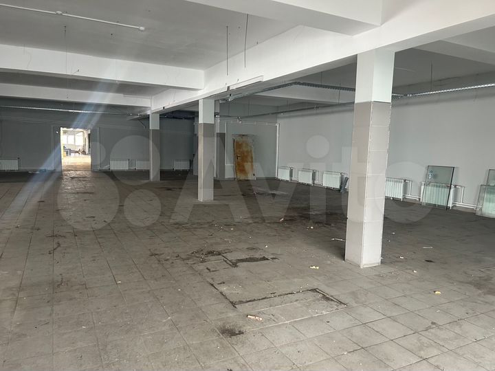 Склад, 1835+930 м²