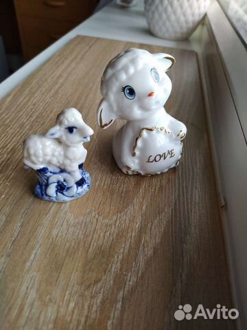 Фарфоровый сувенир Барашек