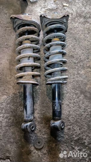 Задние амортизаторы в сборе Audi 100C4 A6C4
