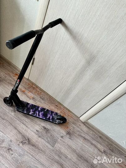 Трюкогой самокат tech team hacker