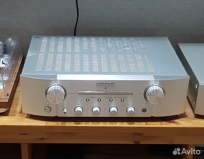 Усилитель интегральный Marantz PM7004