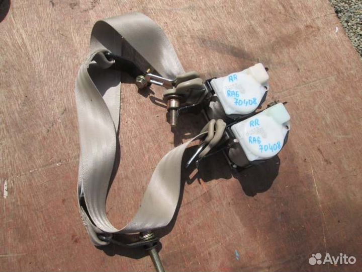 Ремень безопасности задний Honda Odyssey RA6 F23A