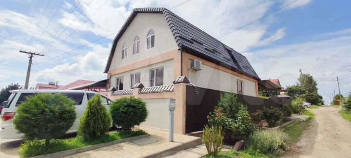 Дом 330 м² на участке 6 сот.