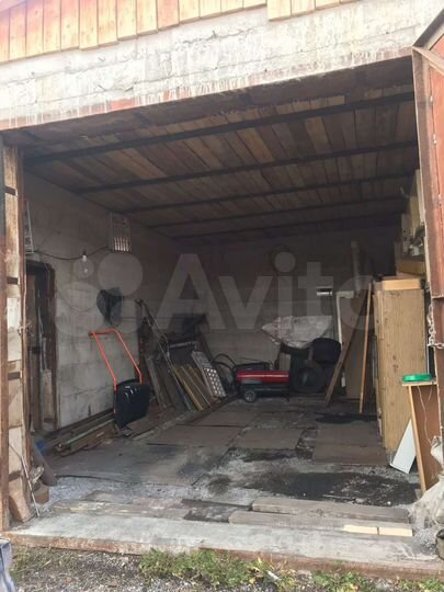 Гараж, > 30 м²