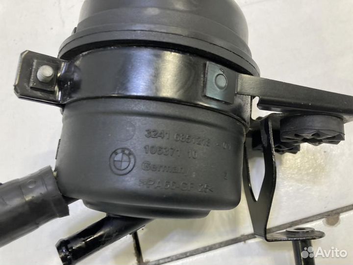 Бачок гидроусилителя BMW X1 E84 (2009—2012)