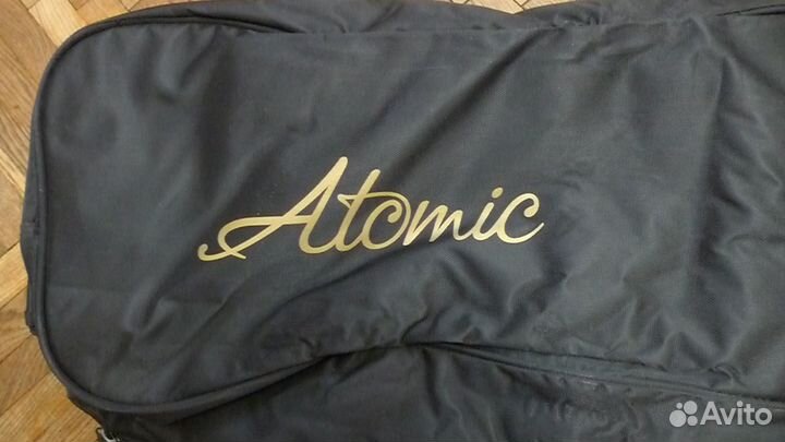 Чехол для горных лыж на Atomic колесах