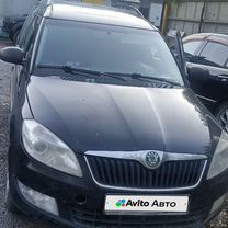 Skoda Roomster 1.6 AT, 2011, 220 000 км, с пробегом, цена 699 000 руб.