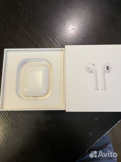 Беспроводные наушники apple airpods