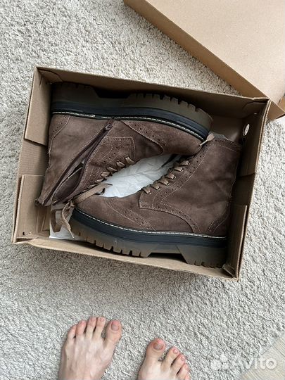 Ботинки женские