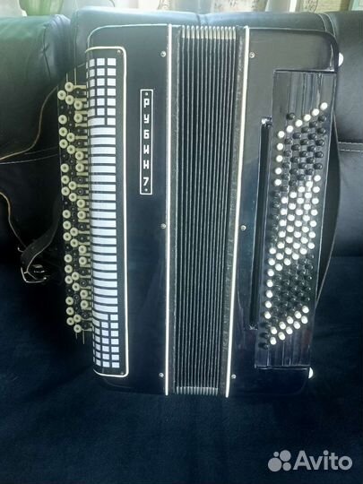 Баян Рубин7 новый в чехле